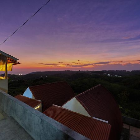 D Sebuluh Bungalow Batumadeg Buitenkant foto